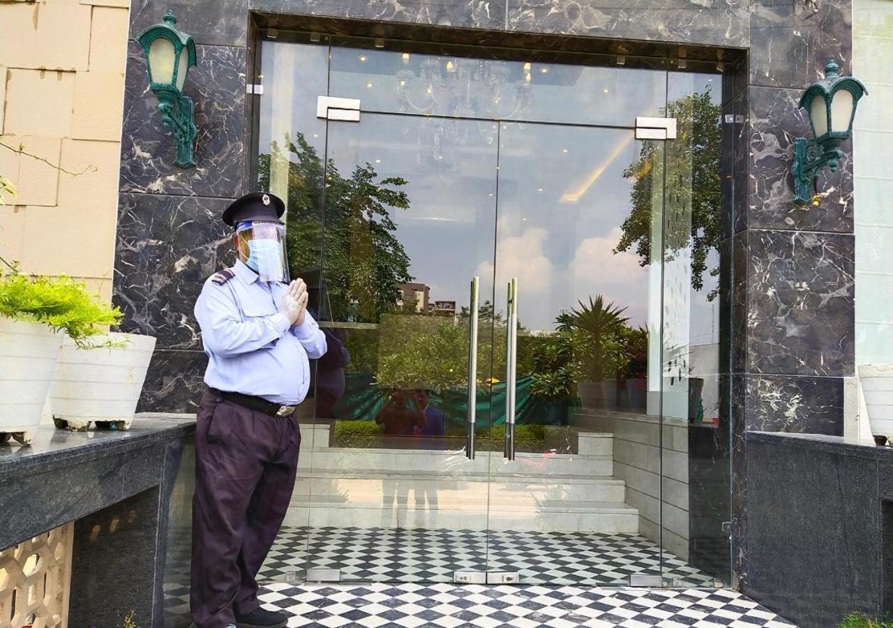 โฮเต็ล ทาจ วิลลา Hotel อัครา ภายนอก รูปภาพ