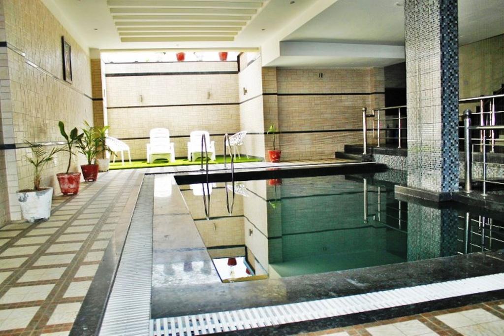 โฮเต็ล ทาจ วิลลา Hotel อัครา ภายนอก รูปภาพ