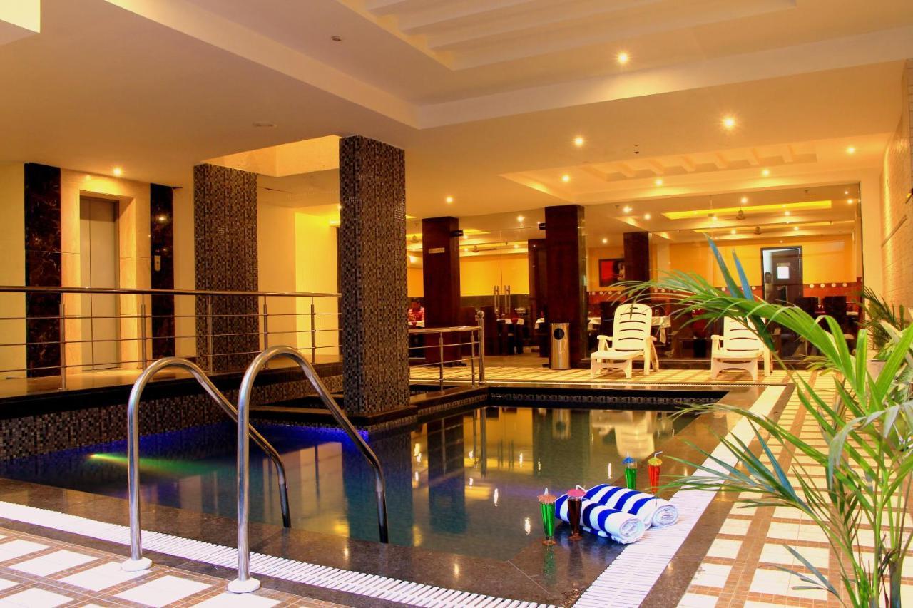โฮเต็ล ทาจ วิลลา Hotel อัครา ภายนอก รูปภาพ